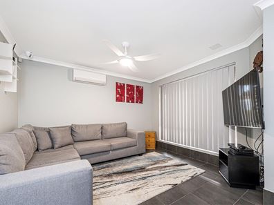 8 Wessells Elbow, Ballajura WA 6066