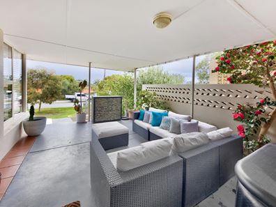 11 Eastland Street, Dianella WA 6059