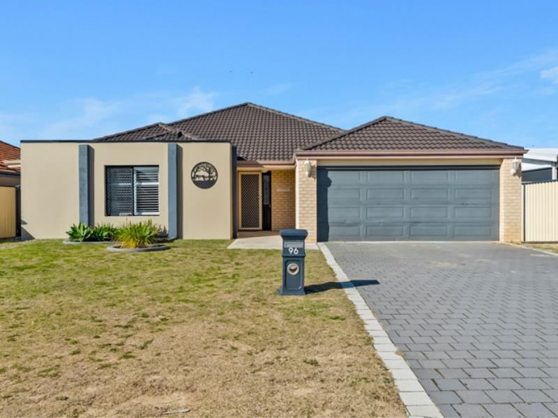96 Oakleigh Drive, Erskine WA 6210