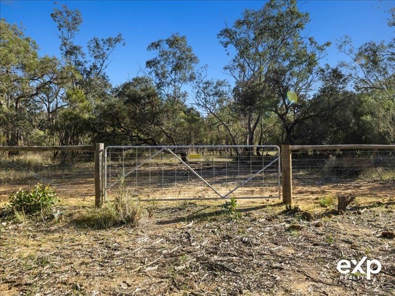 55 Stock  Road, Parklands