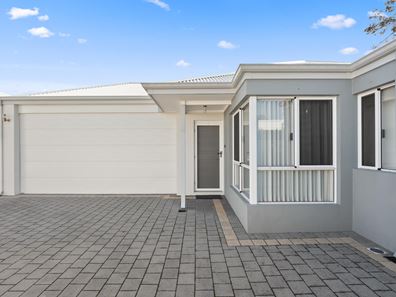 8c William St, Rockingham WA 6168