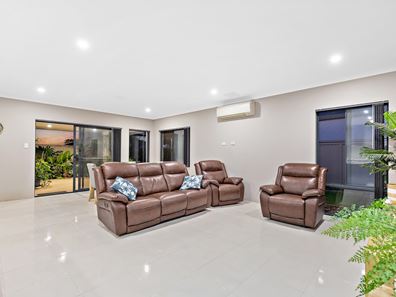 14 Pride Fairway, Baldivis WA 6171
