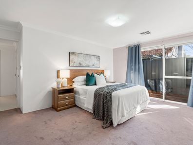 2/127 Manning Road, Manning WA 6152