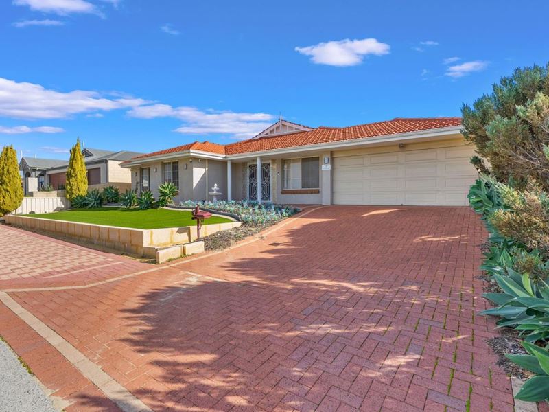 9 Fairland Loop, Madeley WA 6065