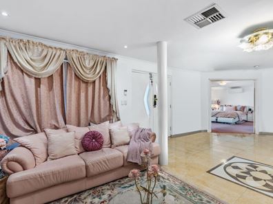 9 Fairland Loop, Madeley WA 6065