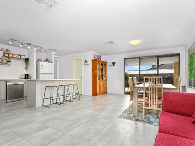 17 Daimpre  Way, Byford WA 6122