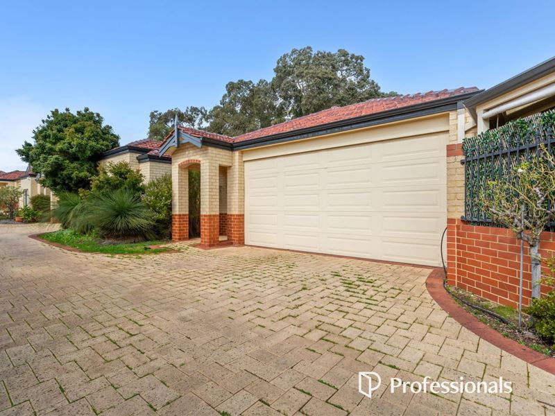 2/19 Boonooloo Road, Kalamunda WA 6076