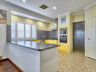 7 Burbank Street, Canning Vale WA 6155