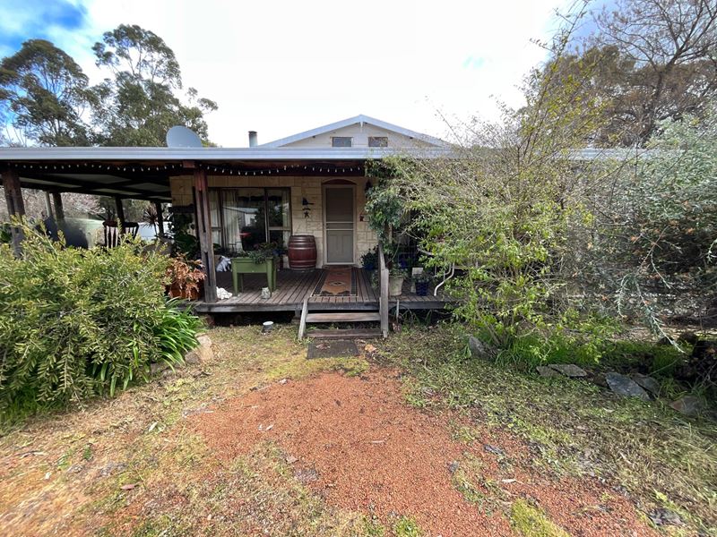 907 CROSSMAN ROAD, Crossman WA 6390