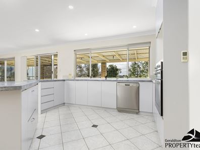 9 Moloney Street, Utakarra WA 6530