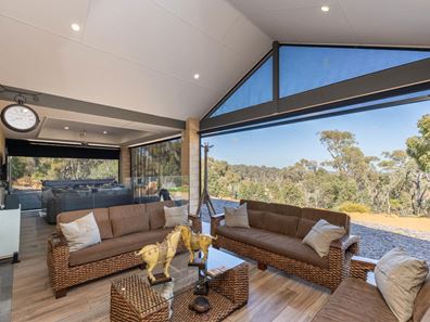 70 Willaring Way, Chittering WA 6084