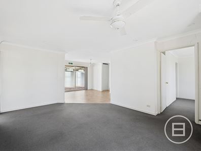 2 Morgan Road, Seville Grove WA 6112