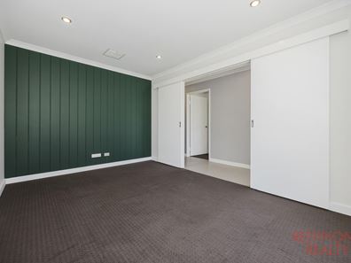 26 Cosmia Grove, Jindalee WA 6036