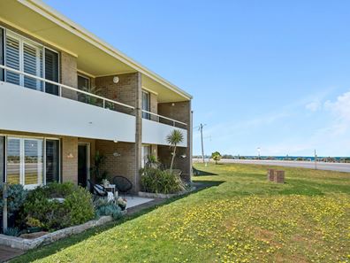 7/154-156 Arcadia  Drive, Shoalwater WA 6169