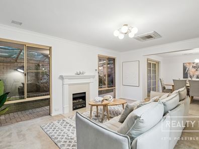 27 Barranjoey Way, Sorrento WA 6020