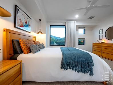 4 Beaufortia Turn, Halls Head WA 6210