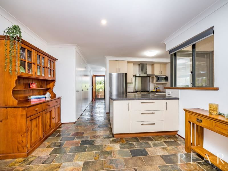 5 Livonia Place, Mullaloo WA 6027