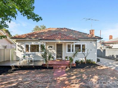 54 Grand Promenade, Bayswater WA 6053