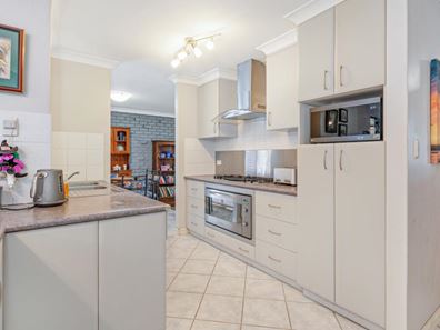 3 Dodds Place, Beechboro WA 6063