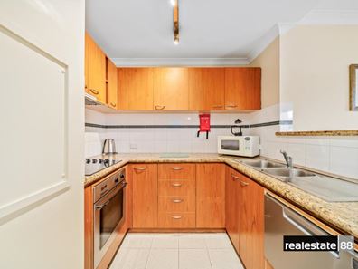 50/118 Mounts Bay Road, Perth WA 6000