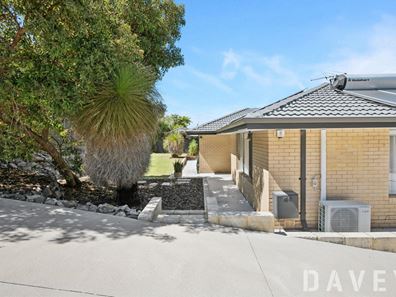 35 Justin Drive, Sorrento WA 6020