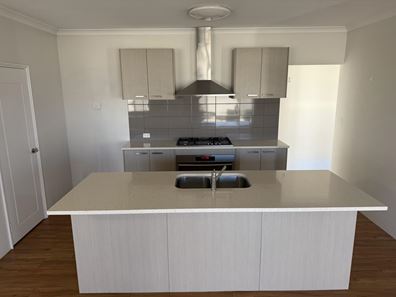 102 North Shore Drive, Dongara WA 6525