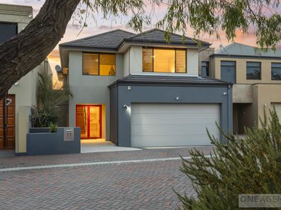 15 Vestia Walk, Stirling WA 6021