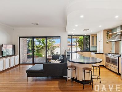 31 Ferncroft Way, Kingsley WA 6026