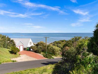 7 Sunset Close, Peppermint Grove Beach WA 6271