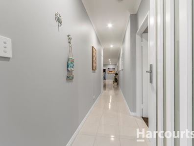 8 Pistachio Way, Eglinton WA 6034