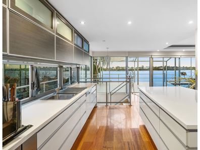 41 The Esplanade, Mount Pleasant WA 6153