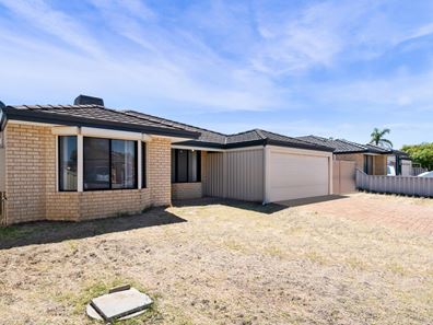 10 Quondong Close, Kenwick WA 6107