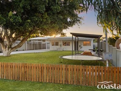 14 Marlin Way, Golden Bay WA 6174