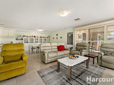 9 Ipswich Parkway, Greenfields WA 6210