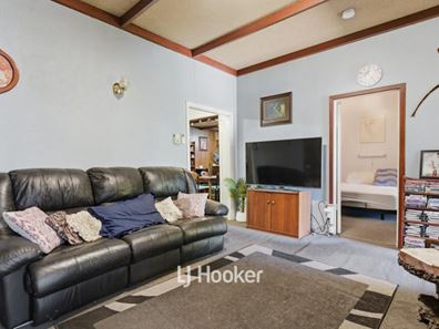 22 Clifton Street, Collie WA 6225
