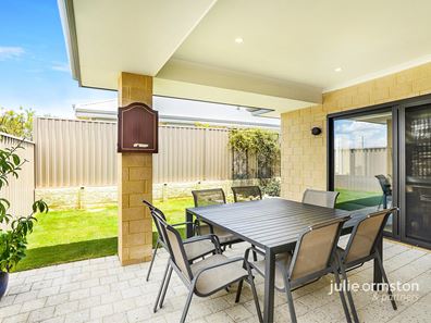 27 Stawell Way, Padbury WA 6025