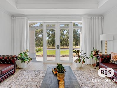 43 Hazelgrove Crescent, Millbridge WA 6232
