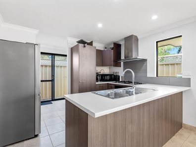 8A Yeaman Court, Koondoola WA 6064