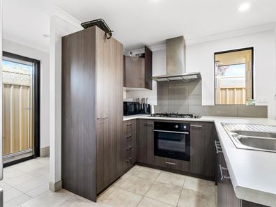 8A Yeaman Court, Koondoola WA 6064