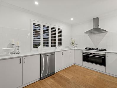 14B Young Street, Melville WA 6156