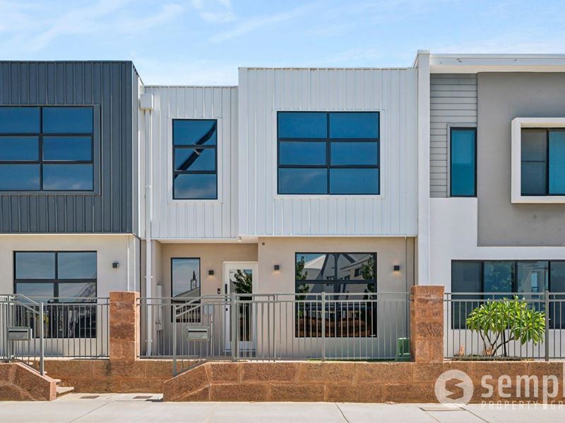 72 Irvine Parade, Hammond Park