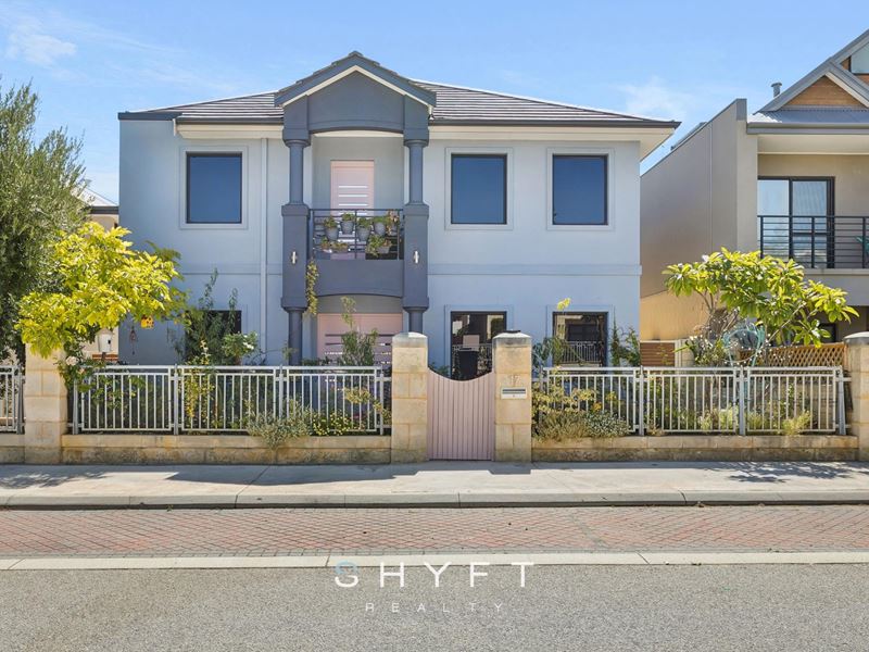 17 Torquay  Pass, Mindarie WA 6030