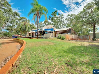 91 Mustang Road, Champion Lakes WA 6111