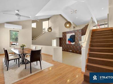 91 Mustang Road, Champion Lakes WA 6111