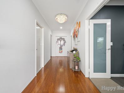 26 Laggan Road, Canning Vale WA 6155