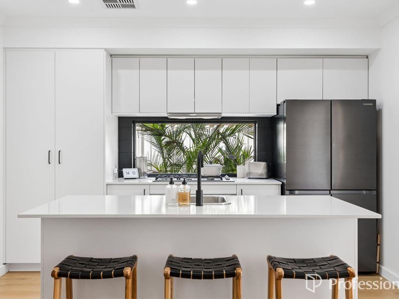 55 Greenpoint Way, Hilbert WA 6112
