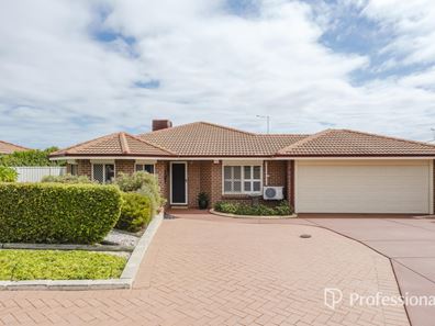 89 Ullinger Loop, Marangaroo WA 6064