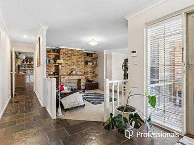 9 Winston Crescent, Viveash WA 6056