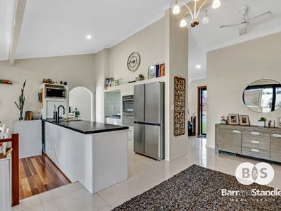 42 Evans Street, Collie WA 6225