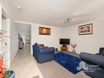 10 Yeid Street, Dalyellup WA 6230